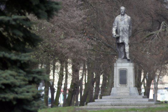 Pomnik Henryka Sienkiewicza w Słupsku